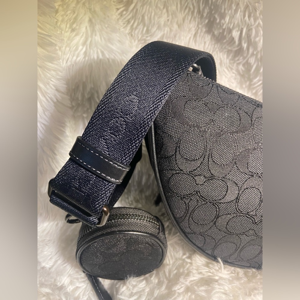 Coach Black Crescent Shoulder Bag with Coin Pouch - Picture 5 of 9